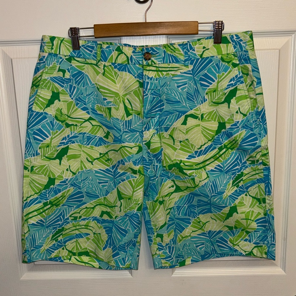Men’s Lilly Pulitzer shorts size 36